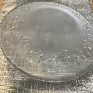 Elegant Clear Glass Floral Plate